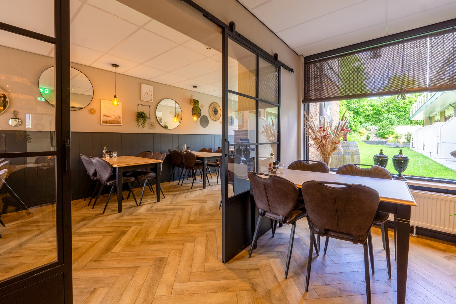02DeDennen_Ontbijtrestaurant05.jpg